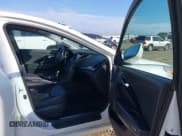 ✅ 2014 Hyundai Azera Limited • VIN: KMHFH4JG8EA410855 • Lot: 43187258. Listed on IAAI with 184,228 mi. Free auction sales archive from the USA and detailed vehicle history report at DreamBid. Image 5.