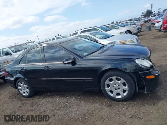 ✅ 2005 Mercedes-Benz C 320 • VIN: WDBRF64J45F564362 • Lot: 41539112. Wystawiony na IAAI z przebiegiem 170 847 mil. Bezpłatny archiwum sprzedaży aukcyjnych z USA i szczegółowy raport historii pojazdu na DreamBid. Zdjęcie 13.