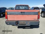 ✅ 1987 Nissan D21 • VIN: JN6HD16Y2HW002011 • Lot: 76463344. Wystawiony na Copart z przebiegiem 190 076 mil. Bezpłatny archiwum sprzedaży aukcyjnych z USA i szczegółowy raport historii pojazdu na DreamBid. Zdjęcie 6.