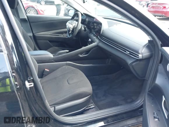 ✅ 2024 Hyundai Elantra SEL • VIN: KMHLM4DG0RU813985 • Lot: 43147430. Listed on IAAI with 50,407 mi. Free auction sales archive from the USA and detailed vehicle history report at DreamBid. Image 5.