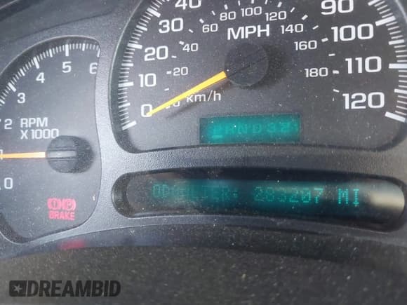 ✅ 2005 Chevrolet Avalanche Z66 • VIN: 3GNEC12Z85G219443 • Lot: 43497860. Listed on IAAI with 283,207 mi. Free auction sales archive from the USA and detailed vehicle history report at DreamBid. Image 7.