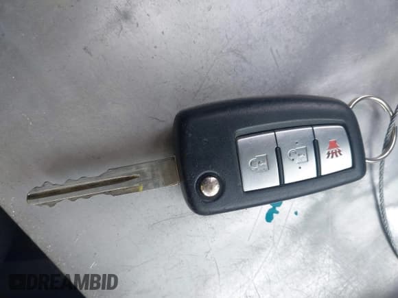 ✅ 2015 Nissan Rogue S • VIN: KNMAT2MT4FP550796 • Лот: 42497369. Опубликован ранее на IAAI с пробегом 230 813 миль. Бесплатный доступ к архиву аукционных продаж из США и подробный отчёт об истории автомобиля на DreamBid. Изображение 11.