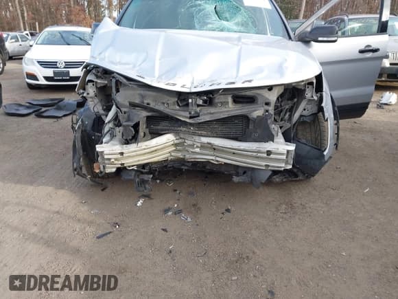 ✅ 2017 Ford Explorer Sport • VIN: 1FM5K8GT9HGA67449 • Lot: 43639519. Wystawiony na IAAI z przebiegiem Nie podano. Bezpłatny archiwum sprzedaży aukcyjnych z USA i szczegółowy raport historii pojazdu na DreamBid. Zdjęcie 6.