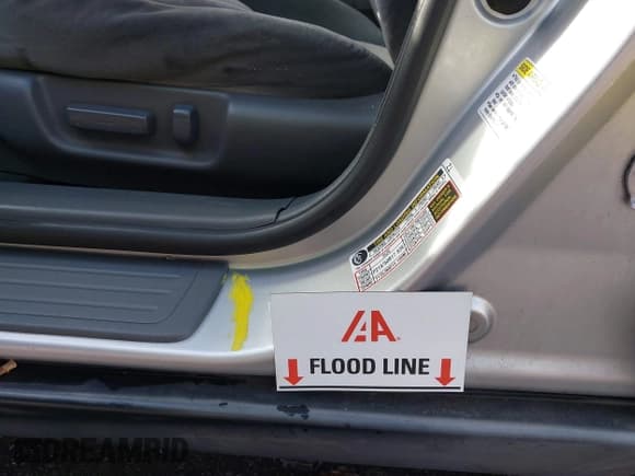 ✅ 2006 Honda Accord LX • VIN: 1HGCM66376A064854 • Лот: 43613820. Опубликован ранее на IAAI с пробегом 171 076 миль. Бесплатный доступ к архиву аукционных продаж из США и подробный отчёт об истории автомобиля на DreamBid. Изображение 6.