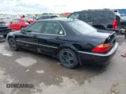 ✅ 2002 Acura RL • VIN: JH4KA965X2C002433 • Lot: 42439321. Wystawiony na IAAI z przebiegiem 175 515 mil. Bezpłatny archiwum sprzedaży aukcyjnych z USA i szczegółowy raport historii pojazdu na DreamBid. Zdjęcie 3.