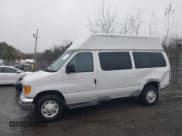 ✅ 2006 Ford Econoline Passenger XL • VIN: 1FBNE31L06DA60402 • Lot: 43663833. Wystawiony na IAAI z przebiegiem 118 178 mil. Bezpłatny archiwum sprzedaży aukcyjnych z USA i szczegółowy raport historii pojazdu na DreamBid. Zdjęcie 14.