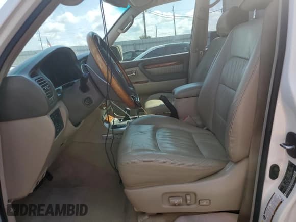 ✅ 2007 Lexus LX 470 • VIN: JTJHT00W774029347 • Lot: 72040134. Listed on Copart with 164,386 mi. Free auction sales archive from the USA and detailed vehicle history report at DreamBid. Image 7.