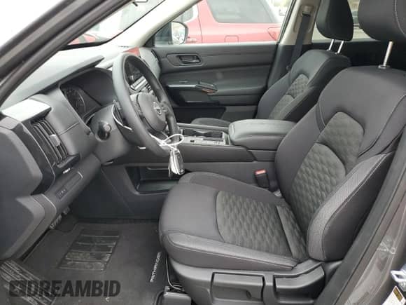 2024 Nissan Pathfinder S with VIN 5N1DR3AAXRC287239, listed as a Copart auction lot 84738974 with 3,891 mi miles and Salvage title. Bid and sale history available at DreamBid. Image 7.