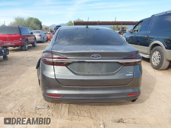 ✅ 2017 Ford Fusion SE • VIN: 3FA6P0HDXHR235732 • Лот: 43676351. Опубликован ранее на IAAI с пробегом 136 733 миль. Бесплатный доступ к архиву аукционных продаж из США и подробный отчёт об истории автомобиля на DreamBid. Изображение 16.