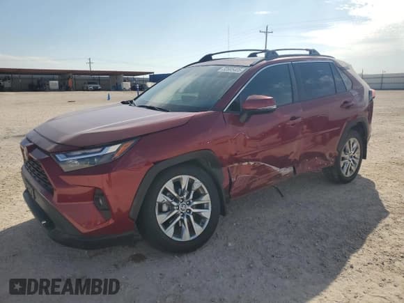 ✅ 2024 Toyota RAV4 XLE Premium • VIN: 2T3A1RFV3RW485879 • Lot: 82695405. Listed on Copart with 36,913 mi. Free auction sales archive from the USA and detailed vehicle history report at DreamBid. Image 1.