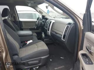 ✅ 2010 Dodge 1500 ST • VIN: 1D7RV1GP4AS225731 • Lot: 41317216. Wystawiony na IAAI z przebiegiem 235 604 mil. Bezpłatny archiwum sprzedaży aukcyjnych z USA i szczegółowy raport historii pojazdu na DreamBid. Zdjęcie 5.