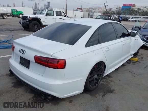 ✅ 2016 Audi A6 Prestige • VIN: WAUHGAFCXGN104723 • Lot: 43681608. Listed on IAAI with 47,915 mi. Free auction sales archive from the USA and detailed vehicle history report at DreamBid. Image 4.