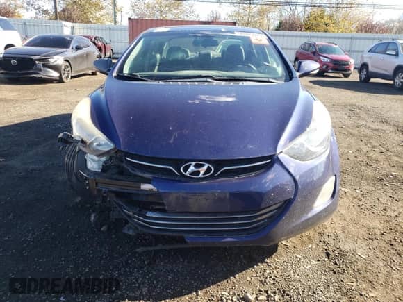 ✅ 2012 Hyundai Elantra Limited • VIN: 5NPDH4AE3CH081028 • Lot: 90985025. Wystawiony na Copart z przebiegiem 79 884 mil. Bezpłatny archiwum sprzedaży aukcyjnych z USA i szczegółowy raport historii pojazdu na DreamBid. Zdjęcie 5.