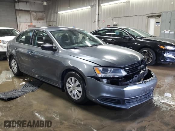 ✅ 2013 Volkswagen Jetta • VIN: 3VW2K7AJ2DM228990 • Lot: 92884275. Listed on Copart with 139,987 mi. Free auction sales archive from the USA and detailed vehicle history report at DreamBid. Image 4.