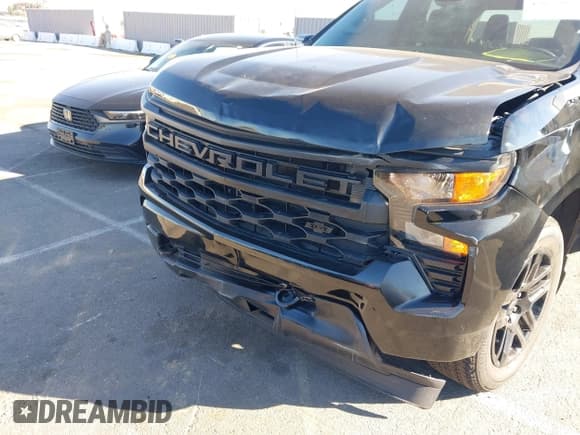 ✅ 2023 Chevrolet Silverado 1500 Custom • VIN: 3GCPABEK5PG262216 • Lot: 43852032. Wystawiony na IAAI z przebiegiem 34 397 mil. Bezpłatny archiwum sprzedaży aukcyjnych z USA i szczegółowy raport historii pojazdu na DreamBid. Zdjęcie 6.