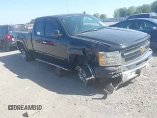 2013 Chevrolet Silverado 1500 LT with VIN 1GCRCSE08DZ122187, listed as a IAAI auction lot 43432881 with 115,777 mi miles and . Bid and sale history available at DreamBid. Image 1.