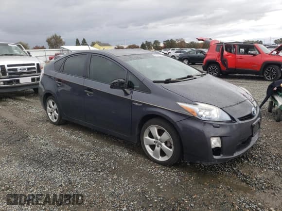 ✅ 2010 Toyota Prius III • VIN: JTDKN3DU1A0161533 • Lot: 91433125. Wystawiony na Copart z przebiegiem 149 586 mil. Bezpłatny archiwum sprzedaży aukcyjnych z USA i szczegółowy raport historii pojazdu na DreamBid. Zdjęcie 4.