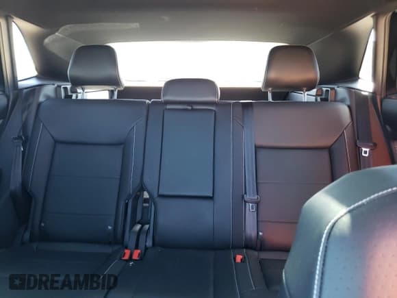 ✅ 2023 Volkswagen Atlas 2.0T SEL R-Line Black • VIN: 1V2SC2CA7PC209436 • Lot: 69715454. Wystawiony na Copart z przebiegiem 15 484 mil. Bezpłatny archiwum sprzedaży aukcyjnych z USA i szczegółowy raport historii pojazdu na DreamBid. Zdjęcie 10.