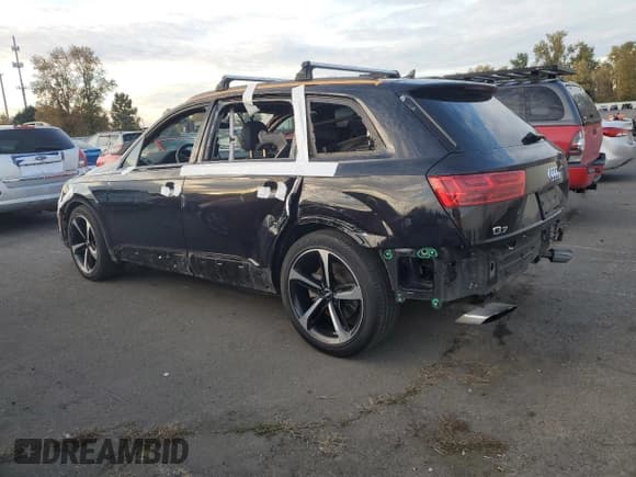 ✅ 2019 Audi Q7 Prestige • VIN: WA1VAAF75KD033983 • Лот: 85409795. Опубликован ранее на Copart с пробегом 60 136 миль. Бесплатный доступ к архиву аукционных продаж из США и подробный отчёт об истории автомобиля на DreamBid. Изображение 2.