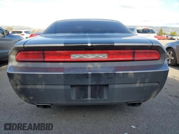 ✅ 2011 Dodge Challenger • VIN: 2B3CJ4DG6BH581609 • Lot: 45563265. Wystawiony na Copart z przebiegiem 73 433 mil. Bezpłatny archiwum sprzedaży aukcyjnych z USA i szczegółowy raport historii pojazdu na DreamBid. Zdjęcie 6.