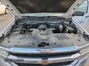 ✅ 2018 Chevrolet Silverado 1500 Work Truck • VIN: 1GCNCNECXJZ209983 • Lot: 92613965. Wystawiony na Copart z przebiegiem 131 459 mil. Bezpłatny archiwum sprzedaży aukcyjnych z USA i szczegółowy raport historii pojazdu na DreamBid. Zdjęcie 11.