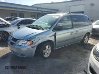 2005 Dodge Caravan SXT с VIN 1D4GP45R85B380101, выставлен на аукционе Copart как лот 77202344 с пробегом 185 107 миль миль и Списание • Salvage title. История ставок и продаж доступна на DreamBid. Изображение 1.