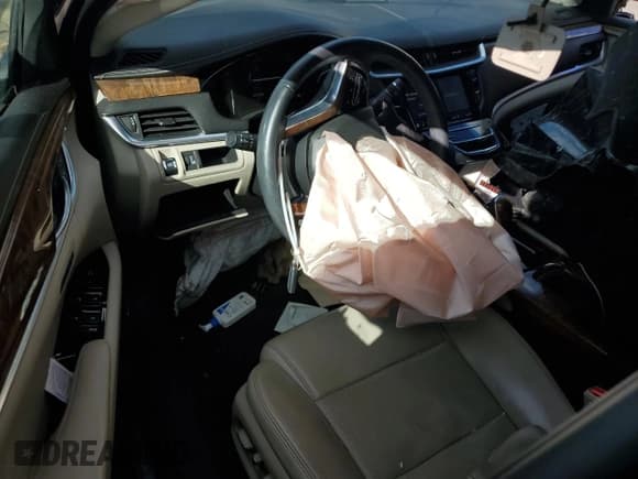 ✅ 2018 Cadillac XTS Luxury • VIN: 2G61M5S3XJ9131766 • Lot: 89519145. Listed on Copart with 141,525 mi. Free auction sales archive from the USA and detailed vehicle history report at DreamBid. Image 8.