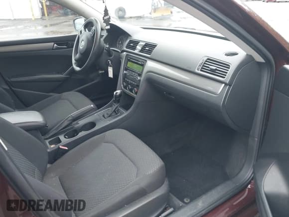 ✅ 2013 Volkswagen Passat S • VIN: 1VWAP7A35DC067454 • Lot: 42524005. Listed on IAAI with 125,765 mi. Free auction sales archive from the USA and detailed vehicle history report at DreamBid. Image 5.