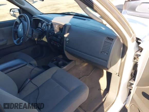 2007 Dodge Dakota ST с VIN 1D7HW22K17S202605, выставлен на аукционе IAAI как лот 41322519 с пробегом 199 626 миль миль и . История ставок и продаж доступна на DreamBid. Изображение 5.