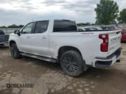 ✅ 2019 Chevrolet Silverado 1500 RST • VIN: 1GCUYEED5KZ239853 • Lot: 63123674. Wystawiony na Copart z przebiegiem 102 877 mil. Bezpłatny archiwum sprzedaży aukcyjnych z USA i szczegółowy raport historii pojazdu na DreamBid. Zdjęcie 2.