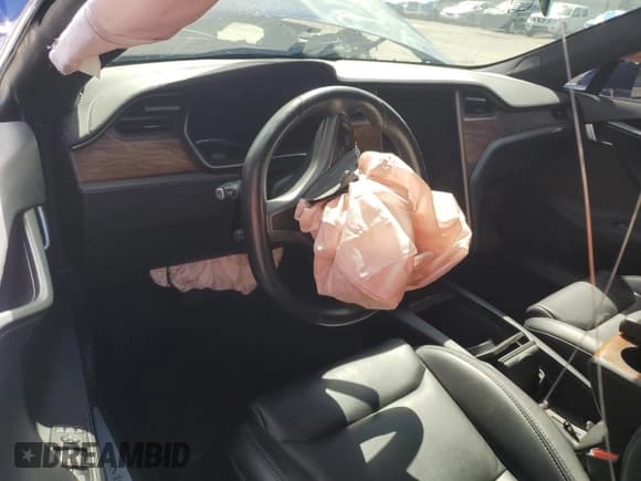 ✅ 2021 Tesla Model S Long Range Plus • VIN: 5YJSA1E24MF424231 • Lot: 81555505. Wystawiony na Copart z przebiegiem Nie podano. Bezpłatny archiwum sprzedaży aukcyjnych z USA i szczegółowy raport historii pojazdu na DreamBid. Zdjęcie 8.