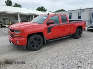 ✅ 2017 Chevrolet Silverado 1500 LT • VIN: 1GCVKREC2HZ364385 • Лот: 71657145. Опубликован ранее на Copart с пробегом 103 437 миль. Бесплатный доступ к архиву аукционных продаж из США и подробный отчёт об истории автомобиля на DreamBid. Изображение 1.