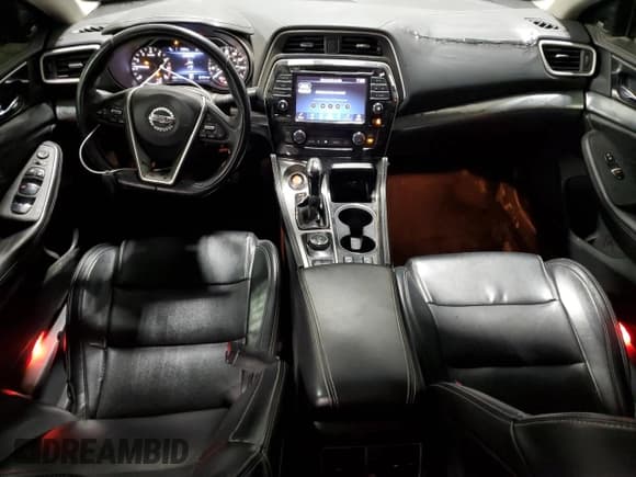 ✅ 2019 Nissan Maxima SV • VIN: 1N4AA6AV0KC366322 • Lot: 92243855. Wystawiony na Copart z przebiegiem 93 471 mil. Bezpłatny archiwum sprzedaży aukcyjnych z USA i szczegółowy raport historii pojazdu na DreamBid. Zdjęcie 8.