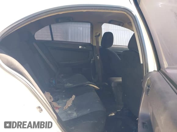 ✅ 2015 Mitsubishi Lancer Evolution GSR • VIN: JA32W8FV6FU017796 • Lot: 43277254. Wystawiony na IAAI z przebiegiem 149 416 mil. Bezpłatny archiwum sprzedaży aukcyjnych z USA i szczegółowy raport historii pojazdu na DreamBid. Zdjęcie 8.