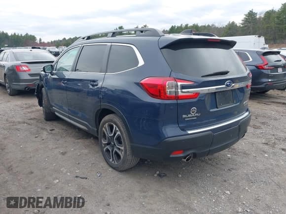 ✅ 2023 Subaru Ascent Limited • VIN: 4S4WMAUD8P3439825 • Lot: 41962414. Listed on IAAI with 20,262 mi. Free auction sales archive from the USA and detailed vehicle history report at DreamBid. Image 3.