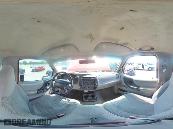 ✅ 1999 Ford Ranger XL • VIN: 1FTYR10VXXPB96802 • Лот: 65448275. Опубликован ранее на Copart с пробегом 173 064 миль. Бесплатный доступ к архиву аукционных продаж из США и подробный отчёт об истории автомобиля на DreamBid. Изображение 14.