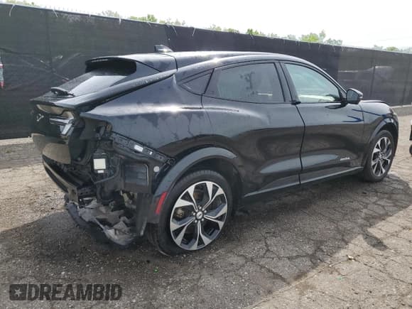 ✅ 2023 Ford Mustang Mach-E Premium • VIN: 3FMTK3SU9PMB06085 • Lot: 58327325. Listed on Copart with Not provided. Free auction sales archive from the USA and detailed vehicle history report at DreamBid. Image 3.