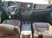 ✅ 2017 Toyota Sienna XLE Premium • VIN: 5TDYZ3DC5HS896674 • Лот: 84636035. Опубликован ранее на Copart с пробегом 77 365 миль. Бесплатный доступ к архиву аукционных продаж из США и подробный отчёт об истории автомобиля на DreamBid. Изображение 8.