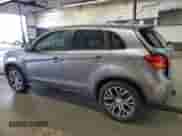 2017 Mitsubishi Outlander SE z VIN JA4AR3AW2HZ064606, wystawiony jako Copart lot #87309175 z przebiegiem 89 406 mil mil oraz Szkoda całkowita • Salvage title. Historia ofert i sprzedaży dostępna na DreamBid. Obrazek 2.