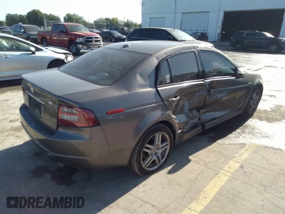 ✅ 2008 Acura TL • VIN: 19UUA66258A016552 • Лот: 42487070. Опубликован ранее на IAAI с пробегом Не указан. Бесплатный доступ к архиву аукционных продаж из США и подробный отчёт об истории автомобиля на DreamBid. Изображение 4.