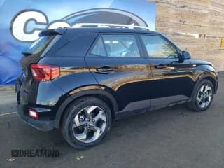 ✅ 2025 Hyundai Venue SEL • VIN: KMHRC8A36SU358247 • Lot: 43456575. Listed on Copart with 3,642 mi. Free auction sales archive from the USA and detailed vehicle history report at DreamBid. Image 3.