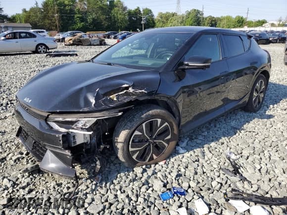 ✅ 2022 Kia EV6 GT-Line • VIN: KNDC44LA2N5078612 • Лот: 57442345. Опубликован ранее на Copart с пробегом 84 917 миль. Бесплатный доступ к архиву аукционных продаж из США и подробный отчёт об истории автомобиля на DreamBid. Изображение 1.