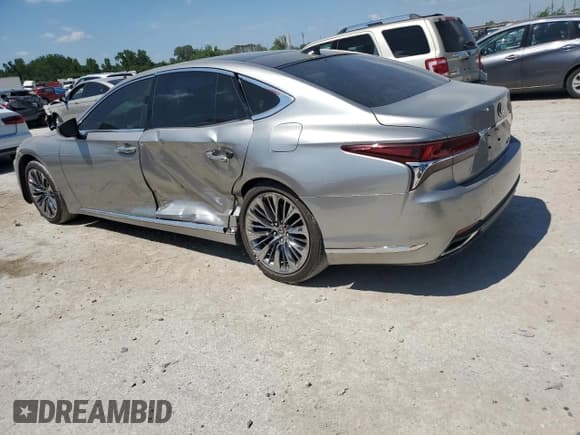 ✅ 2018 Lexus LS 500 • VIN: JTHB5LFF8J5003500 • Lot: 62476965. Listed on Copart with 60,704 mi. Free auction sales archive from the USA and detailed vehicle history report at DreamBid. Image 2.