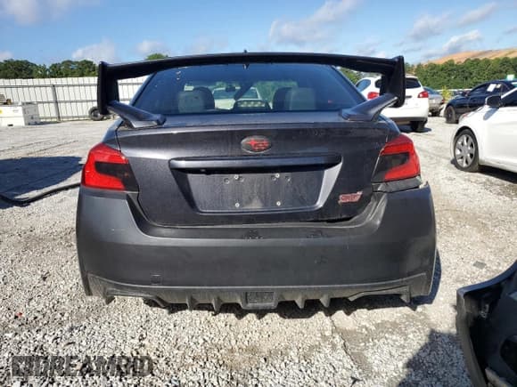 ✅ 2016 Subaru WRX STI Limited • VIN: JF1VA2Y61G9830635 • Лот: 66433395. Опубликован ранее на Copart с пробегом 141 255 миль. Бесплатный доступ к архиву аукционных продаж из США и подробный отчёт об истории автомобиля на DreamBid. Изображение 6.