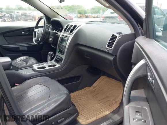 ✅ 2012 GMC Acadia SLT2 • VIN: 1GKKVSEDXCJ331804 • Lot: 42164857. Listed on IAAI with 206,877 mi. Free auction sales archive from the USA and detailed vehicle history report at DreamBid. Image 5.