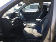 ✅ 2015 Chevrolet Traverse LT • VIN: 1GNKRGKD5FJ292200 • Lot: 43601906. Wystawiony na IAAI z przebiegiem 165 844 mil. Bezpłatny archiwum sprzedaży aukcyjnych z USA i szczegółowy raport historii pojazdu na DreamBid. Zdjęcie 5.