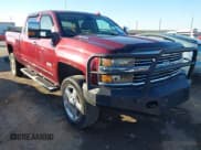 ✅ 2015 Chevrolet Silverado 2500HD High Country • VIN: 1GC1KXE85FF538303 • Lot: 43607471. Wystawiony na IAAI z przebiegiem 216 084 mil. Bezpłatny archiwum sprzedaży aukcyjnych z USA i szczegółowy raport historii pojazdu na DreamBid. Zdjęcie 1.