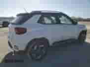 2023 Hyundai Venue SEL с VIN KMHRC8A31PU256328, выставлен на аукционе Copart как лот 78265474 с пробегом 11 876 миль миль и На запчасти • Non repairable. История ставок и продаж доступна на DreamBid. Изображение 3.