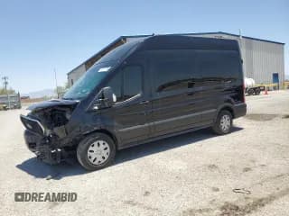 ✅ 2023 Ford Transit Passenger XL • VIN: 1FBAX2X8XPKA19049 • Lot: 60313795. Wystawiony na Copart z przebiegiem 113 953 mil. Bezpłatny archiwum sprzedaży aukcyjnych z USA i szczegółowy raport historii pojazdu na DreamBid. Zdjęcie 1.
