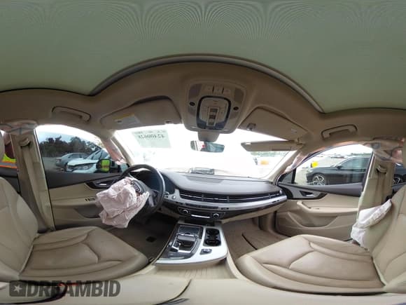 ✅ 2018 Audi Q7 Premium Plus • VIN: WA1LHAF73JD031666 • Lot: 42400628. Wystawiony na IAAI z przebiegiem 116 204 mil. Bezpłatny archiwum sprzedaży aukcyjnych z USA i szczegółowy raport historii pojazdu na DreamBid. Zdjęcie 18.